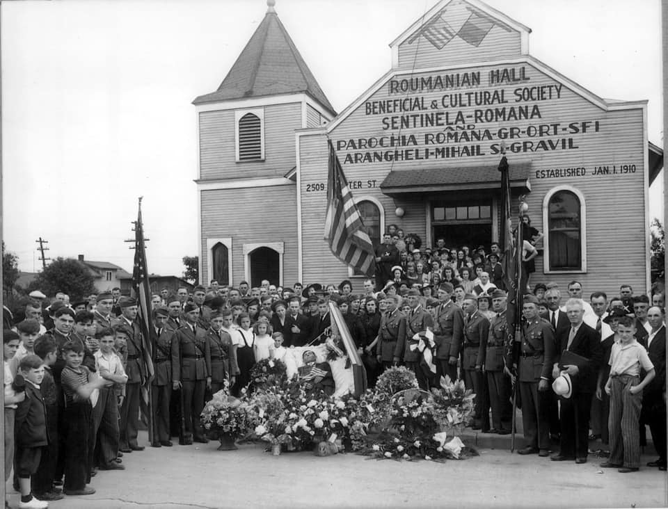 1939 open casket funeral photo