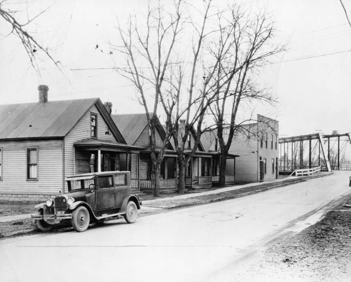 Early 1900s Wells Street Bridge
