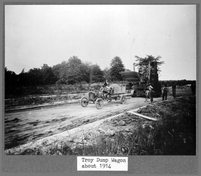 1914 Troy Dump Wagon