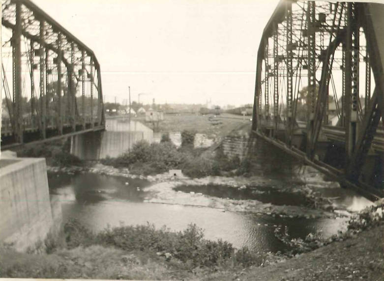 1921 site of Wabash & Erie Canal Aqueduct