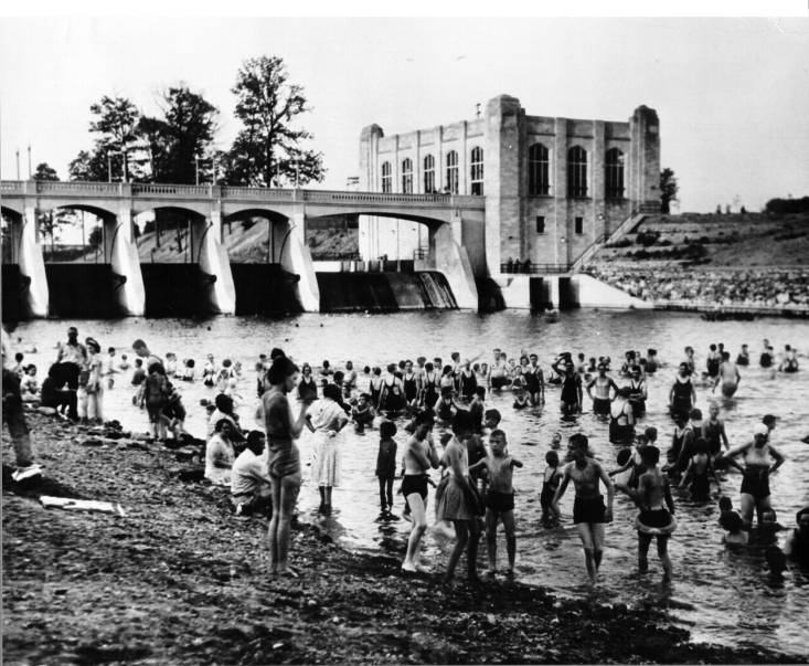 Municipal Beach opposite dam