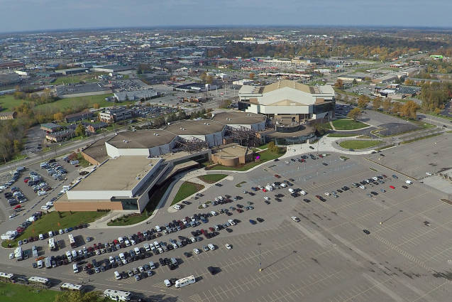 Allen County War Memorial Coliseum (ca. 1952) 