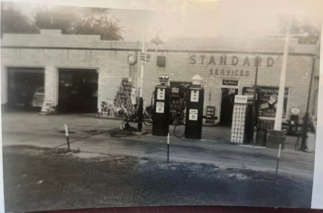 Ray Mutton's Time Corners Standard Service station