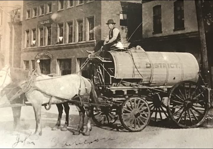 1900s horse-drawn wagon for street cleaning